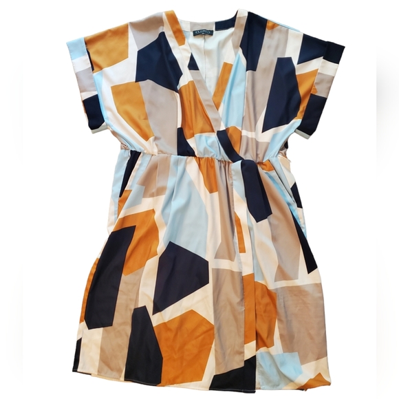 Eloquii Dresses & Skirts - ELOQUII Easy Wrap Drawstring Pullover Dress with 2 pockets Size 24 belt is lost
